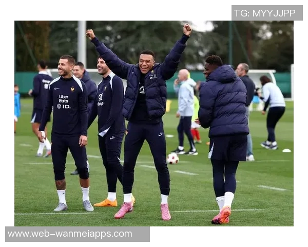 科纳特为加盟皇马努力学习西语与姆巴佩训练互动