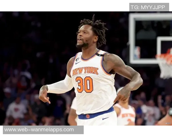 芬奇称赞兰德尔创造投篮机会里德默默奉献干脏活累活