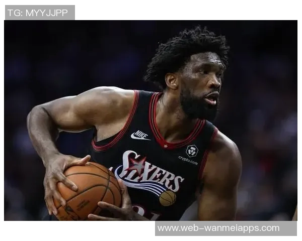 恩比德半场表现出色11投6中贡献18分3篮板2盖帽正负值10 恩比德半场表现出色11投6中贡献18分3篮板2盖帽正负值10